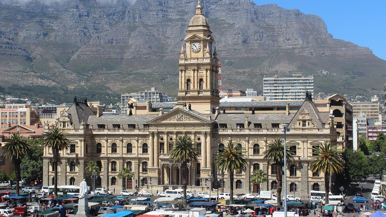 Cape Town City Hall, an example of the municipal buildings whose tenders appear in the daily bulletin